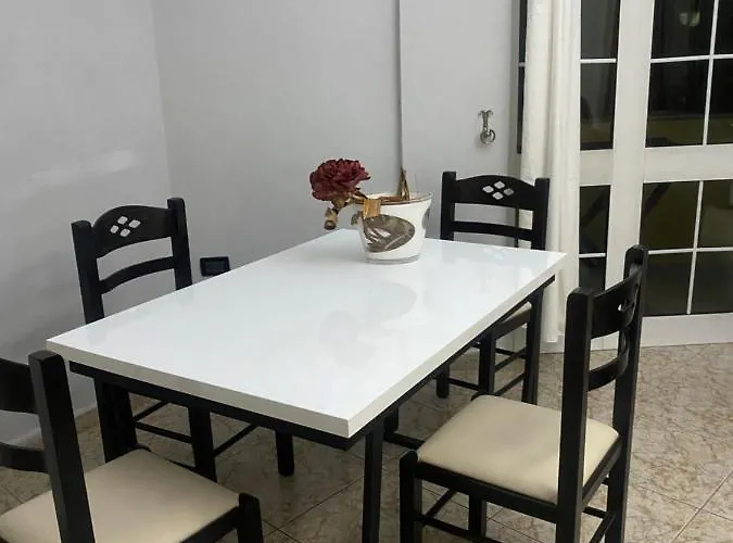 White Apartamento